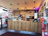 convenience grocers with vapes