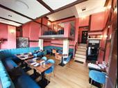 recently-closed corner-plot-restaurant with front