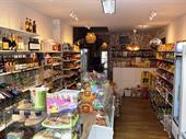 super romanian convenience store