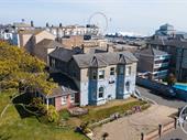 12x self-contained holiday lets