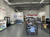 thriving discount retail amazon