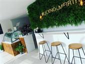 ice cream dessert parlour