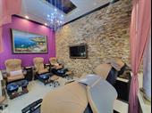 luxury nails salon
