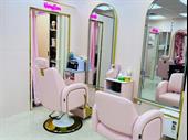 running ladies beauty salon
