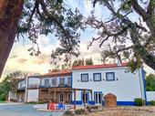 self-sufficient guesthouse serra de