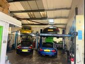vehicle service& repairs garage