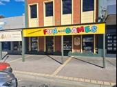 iconic toy games retailer