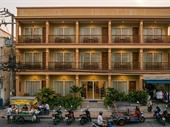 12-room guesthouse for lease