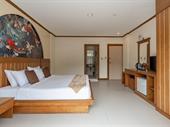 31-room hotel for lease