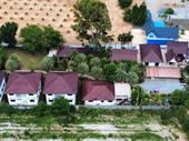 luxurious impressive thai-style building