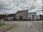 devon town busy pub