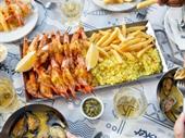 prime well-known franchised restaurant