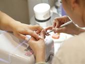 thriving nail beauty salon