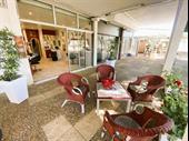 vacant commercial premises le