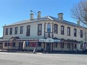 maitland hotel south australia
