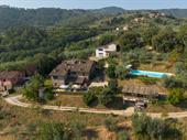 farmhouse with restaurant for