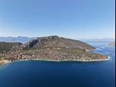 exclusive coastal peninsula development