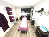 vacant fitted beauty salon