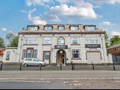 freehold pubs salford for
