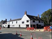 warwickshire spacious pub with