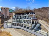 ocean-view boutique hotel playas