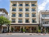80-room 4-star for lease