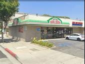 fully equipped pizza restaurant