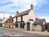 community wet led pub