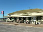 coobowie hotel lease profitable