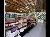 well-located liquor convenience store